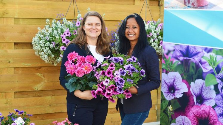 Marja Vonk Noordegraaf und Sirekit Mol. Bild: Beekenkamp.