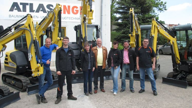 Das Team - Atlas Engel Baumaschinen und Fahrzeugtechnik GmbH (Atlas Engel) ist jetzt offizieller Yanmar-Vertragspartner. Bild: Yanmar.