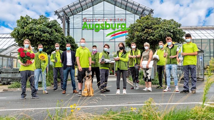 Start einer spannenden und abwechslungsreichen Ausbildung: Gartencenter Augsburg begrüßt 13 neue Auszubildende im Team! Bild: Gartencenter Augsburg.