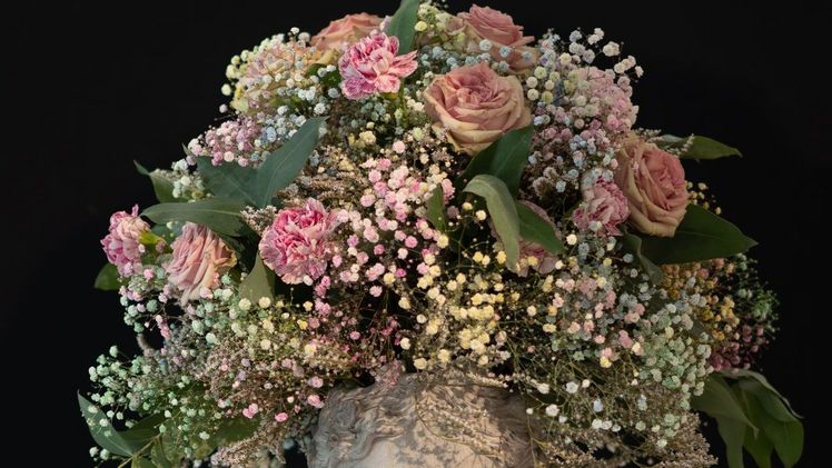 Premiere feiern auch die Floristen, drei Wochen nach der Eröffnung der Landesgartenschau, mit der ersten Blumenschau in der ehemaligen Kapuzinerkirche. Bild: Landesgartenschau Überlingen.