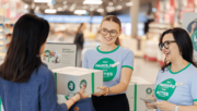 Mit vielen guten Taten gemeinsam ein Zeichen setzen. Bild: Coop.