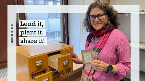 Bei Interesse an Saatgut informieren die Mitarbeiter:innen in der Zentralbiliothek gerne. Bild: Uni Hohenheim / Leonhardmair.