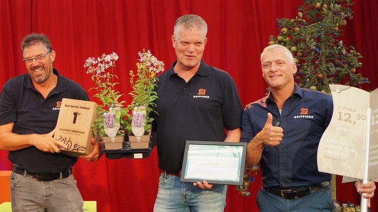 Bei Griffioen Wassenaar B.V. aus Boskoop freut man sich über den Preis als Beste Marktnovität. Bild: GABOT.