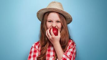 Frische Äpfel gelangen zwei Wochen früher auf den Markt als üblich. Bild: Tobi Seeobst AG.