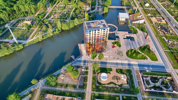 In diesem (Spät-)Sommer können Sie in der grünen Expo die absolute Spitze im Bereich bekannter niederländischer Künstler und Musikensembles genießen. Bild: Andre Prins fotografie.