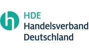 Der Einzelhandel erhält für seine seit Mitte Dezember geschlossenen Geschäfte keinerlei Umsatzausgleich, sondern wird auf die Überbrückungshilfe III und die dort geregelte Teil-Erstattung der Fixkosten verwiesen. 