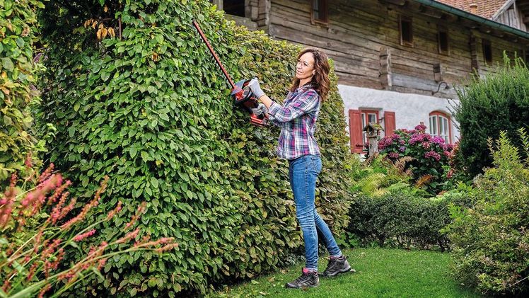 Dank modernster Akku-Technologie stehen akkubetriebene Geräte den kabelgebundenen Geräten in Sachen Power und Performance in nichts mehr nach. Bild: Einhell.