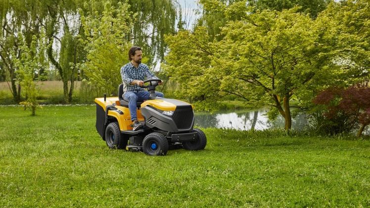 e-Ride Akku-Rasentraktoren erobern das Grün. Bild: STIGA.