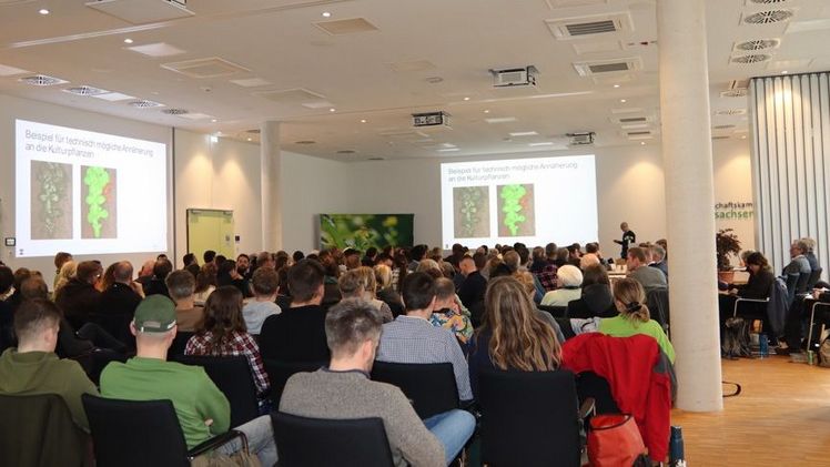 Mit 185 Gästen erreichte der Profi-Tag Gemüsebau 2025 der Landwirtschaftskammer Niedersachsen am 18.11.2025 in Hannover-Ahlem eine Rekord-Beteiligung. Bild: Klug/Landwirtschaftskammer Niedersachsen.