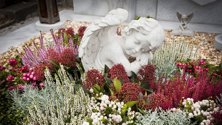Dieses Jahr zu Allerheiligen liegen natürliche Arrangements im Trend. Bild: WK Stmk./Landesinnung der Gärtner und Floristen.