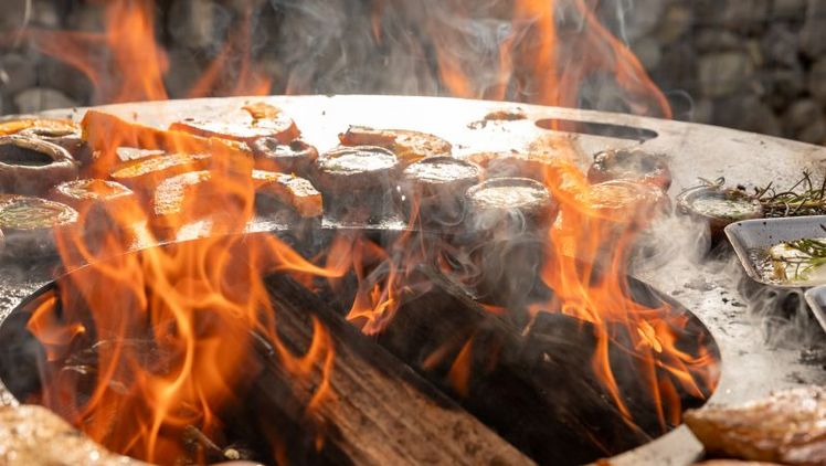 Wintergrillen mit dem Grilling SOLE von bellissa. Bild: bellissa.