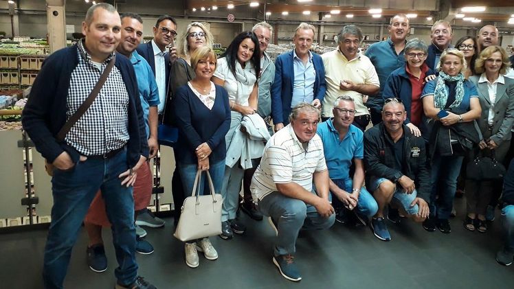 Über 30 italienische Mitglieder besuchten die Landgard Zentrale in Herongen. Bild: Lsndgard.