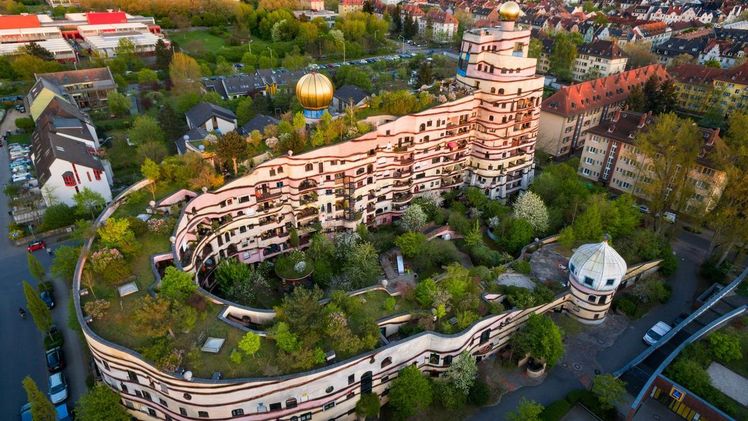 Das Hundertwasserhaus Waldspirale in Darmstadt. Bild: FBB.