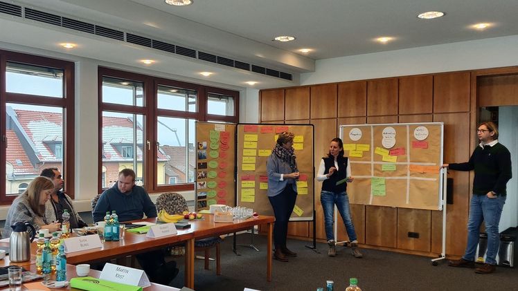 Wie kann der Arbeitsschutz in Deutschland und in den EU-Ländern verbessert werden? Die deutsche CoP traf sich hierzu in Kassel mit der SVLFG. Foto: SVLFG.