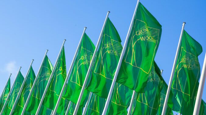 Für private Besucherinnen und Besucher bietet die IGW ein vielfältiges Info-, Mitmach- und Probierprogramm. Bild: Messe Berlin GmbH. Für private Besucherinnen und Besucher bietet die IGW ein vielfältiges Info-, Mitmach- und Probierprogramm. Bild: Messe Berlin GmbH.