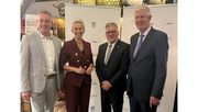 v.l.: Johannes Bliestle (Vorsitzender BVEO), Silvia Breher (Parlamentarische Staatssekretärin BMLEH), Thomas Herkenrath (Präsident DKHV), Olaf Feuerborn (Vorsitzender UNIKA). Bild: UNIKA.