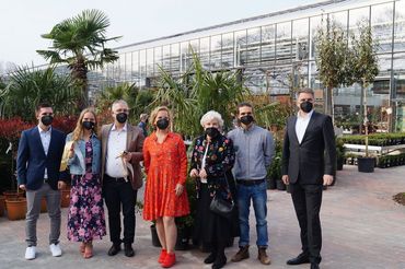 Die Familie Ostmann und Bürgermeister Krogmann (rechts). Bild: GABOT.