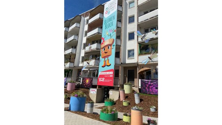 Meisterliche Floristik in ehemaligem Plattenbau auf Landesgartenschau Leinefelde in Thüringen. Bild: FDF Hessen-Thüringen.