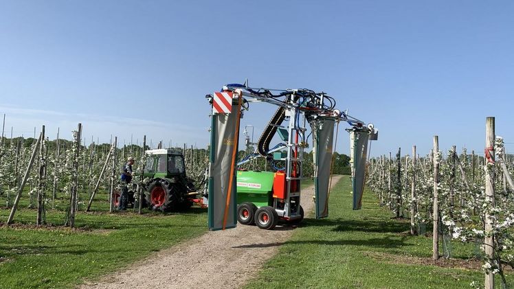 Einsatz der neuen LEAN SPRAYING Niedrigdruck-Sprühstrategie mit den Sprühgeräten Munckhof VariMAS 1- und 3-Reihen. Bild: Munckhof. 