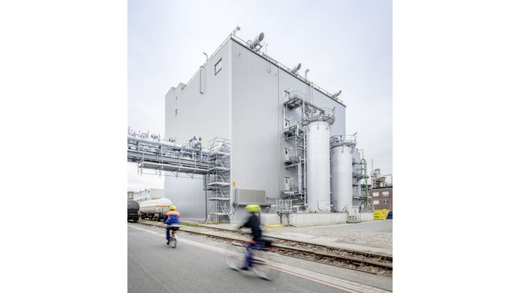 Die neue Fermentationsanlage für biologische und biotechnologiebasierte Pflanzenschutzmittel in Ludwigshafen erhöht die Produktionsflexibilität und die Widerstandsfähigkeit der Lieferketten und ermöglicht Landwirten Zugang zu innovativen Pflanzenschutzprogrammen. Foto: BASF.