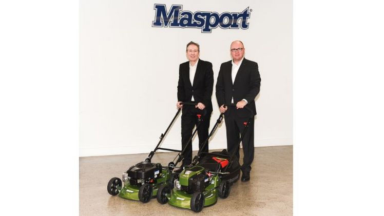 Steve Hughes und Wolfgang Hergeth. Bild: AL-KO.