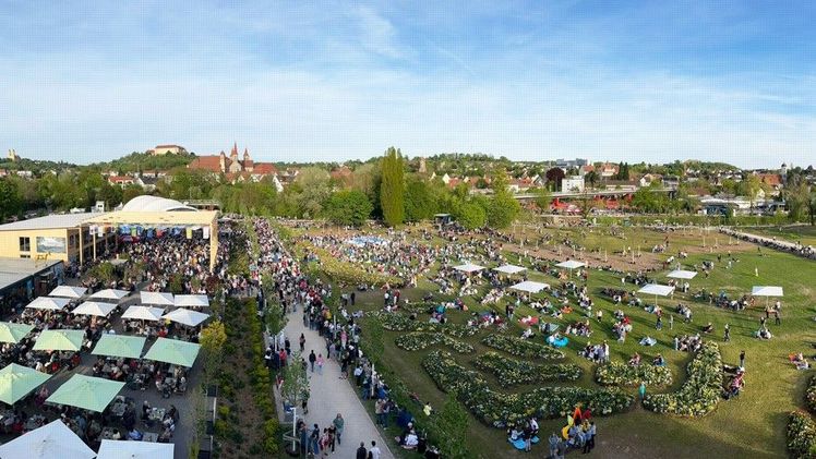 Sehr besucherstark: Nach nur zwei Wochen haben mehr als 100.000 Gäste die Landesgartenschau besucht. Bild: LGS Ellwangen.