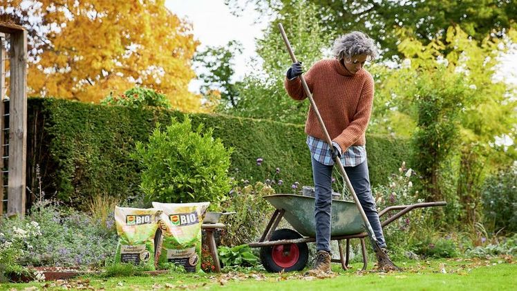 Der neue COMPO BIO Herbst-Rasendünger. Bild: © COMPO GmbH.