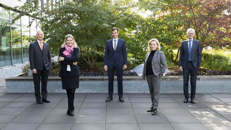 STIHL Beiräte und Vorstände empfingen den Bundestagsabgeordneten Dr. Christoph Hoffmann zu einem Werksbesuch in Waiblingen-Neustadt. Bild: STIHL.