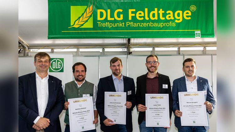 Von links nach rechts: DLG-Präsident Hubertus Paetow, Matthias Stettmer, Johannes Schneider, Lukas Förter, Manuel Bongard. Bild: DLG.