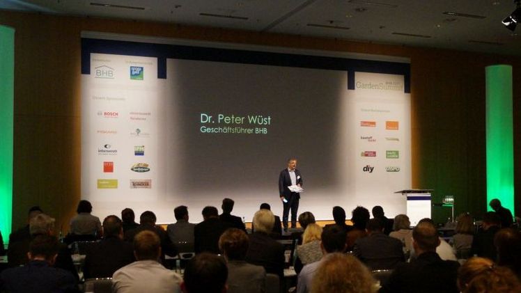 Dr. Peter Wüst wird auch den 6. BHB-GardenSummit in Köln moderieren. Bild: GABOT. 