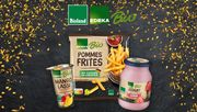 Fokus auf Tierwohl, Regionalität und Vielfalt - Fünf Jahre EDEKA Bio & Bioland: Bio-Partnerschaft mit wachsender Wirkung. Bild: © EDEKA. 