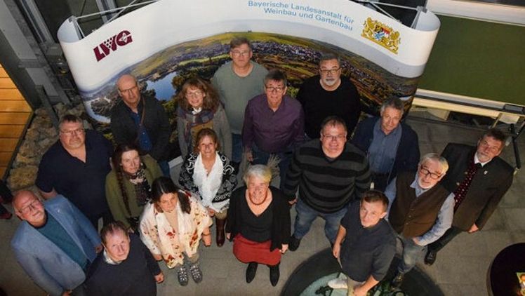 15 neue Botschafter/-innen für Streuobst. Bild: Benjamin Roos,© LWG Veitshöchheim.