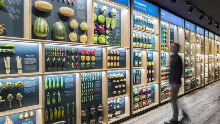 Die Ausstellung „Garten! Vom Paradies ins Einkaufsregal". Bild: © stories within architecture GmbH, Tobias Wille.