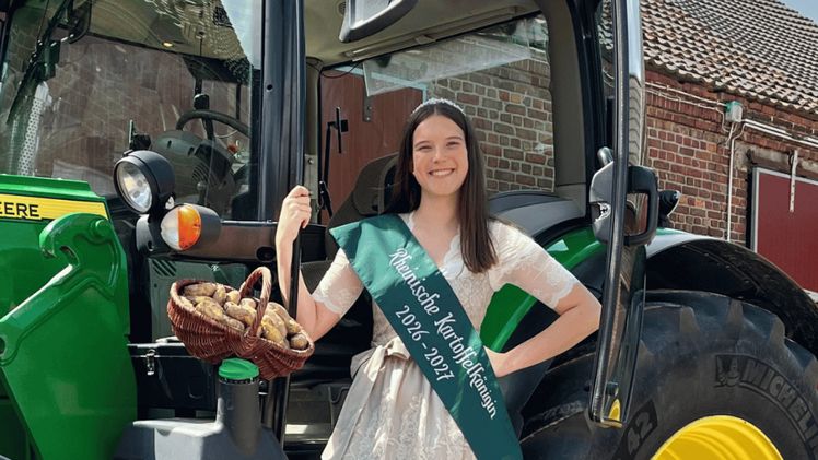 Marina Holland wird neue Rheinische Kartoffelkönigin. Bild: RLV.
