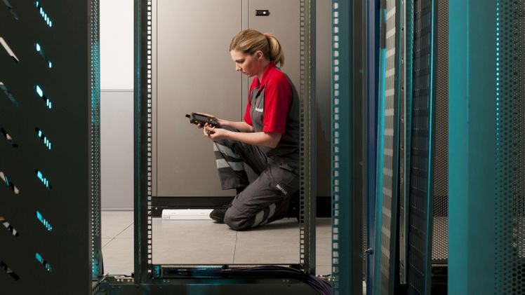 Vernetzte Fallen wie die von Rentokil monitoren etwaige Schadnageraktivitäten rund um die Uhr. Bild: © Rentokil Initial.