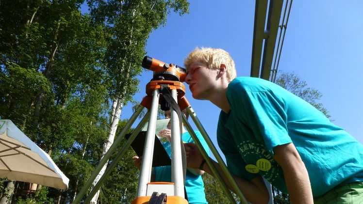 Ein Praktikum im Garten- und Landschaftsbau vermittelt echte Einblicke. Bild: BGL.  