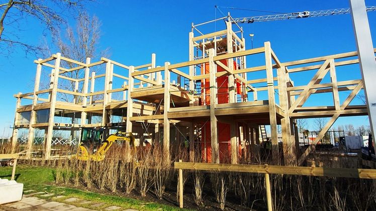 Die Bau- und Pflanzarbeiten schreiten zügig voran und der Deutsche Garten erhält den letzten Feinschliff. Bild: Floriade.