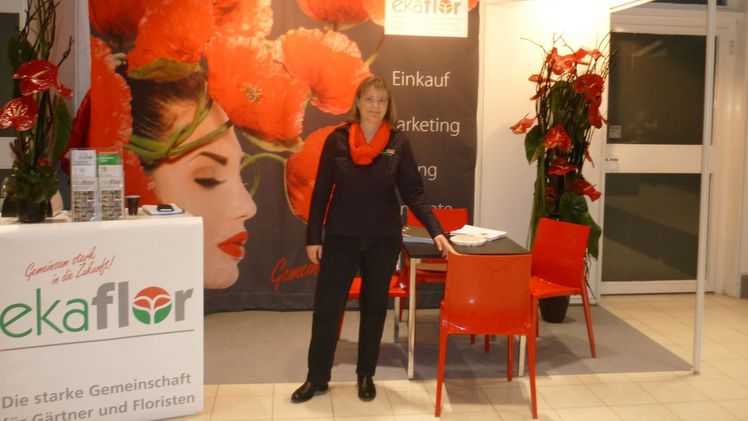 Der ekaflor-Infostand in Halle 9.0 Stand FOY02 mit Messetreff ist Anlaufpunkt für Mitglieder und Interessenten. Bild: ekaflor. 