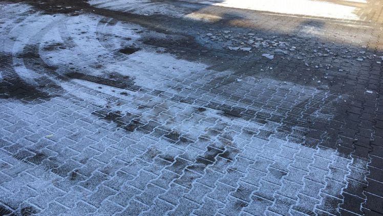 Tiefkühltaugliche Temperaturen wurden insbesondere in der ersten Monatshälfte immer wieder in den Gebirgstälern über Schnee in Süddeutschland gemessen. Bild: GABOT.