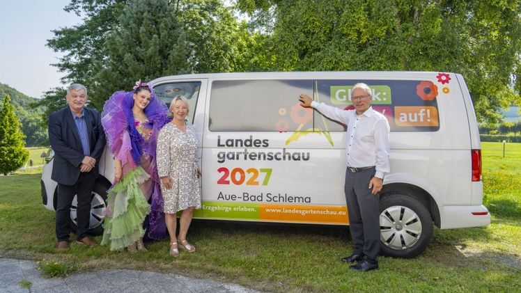 Das neue Fahrzeug des  Fahrzeug des Tourismusverbands Erzgebirge e. V. Bild: © Dirk Rückschloß - pixore photography.