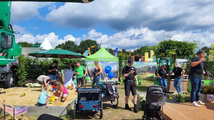 Mit einer verdoppelten Standfläche, spannenden Mitmachaktionen und jeder Menge grüner Eindrücke hat sich der VGL Niedersachsen-Bremen gemeinsam mit 4 engagierten Mitgliedsbetrieben eindrucksvoll präsentiert. Bild: VGL Niedersachsen-Bremen/Schlichting.