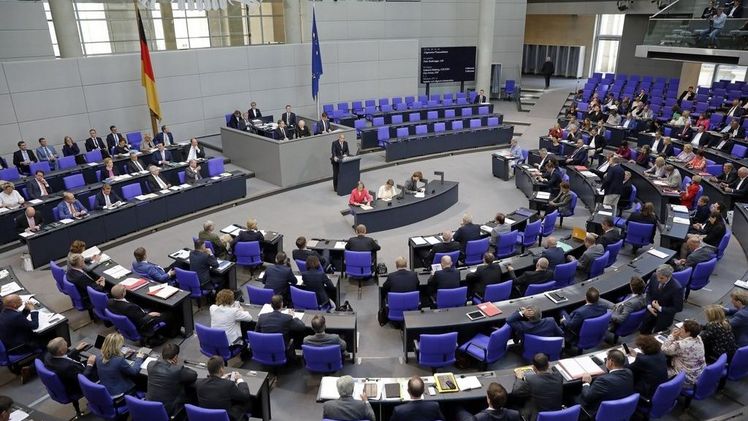Sitzung des Deutschen Bundestages im Plenarsaal. Bild: ©Deutscher Bundestag/Thomas Köhler/photothek.net. Sitzung des Deutschen Bundestages im Plenarsaal. Bild: ©Deutscher Bundestag/Thomas Köhler/photothek.net.