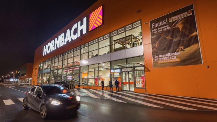 Der bislang siebenköpfige Vorstand der Hornbach Baumarkt AG wird ab dem Geschäftsjahr 2020/21 auf sechs  Vorstandsmitglieder verkleinert. Bild: Hornbach. 