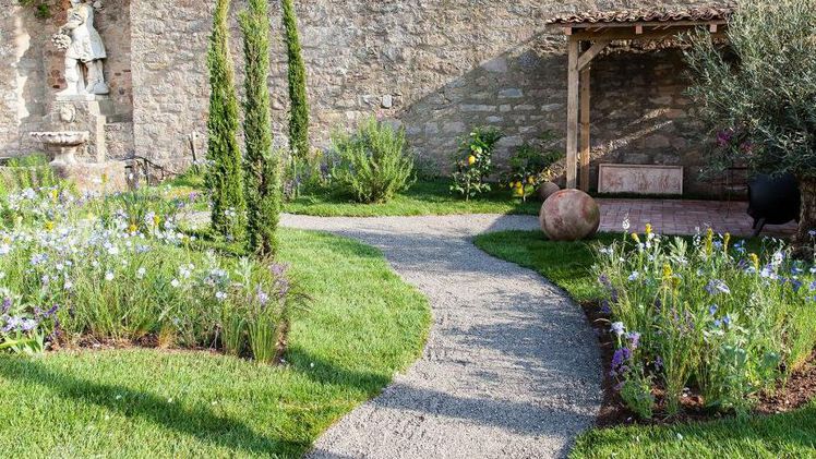 Schon 2016 gestalteten KIMPEL-GÄRTEN ein "Zimmer im Garten" – mediterran angehaucht passend zum damaligen Sonderthema "Italien".