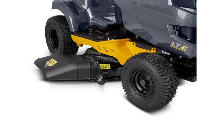 Die neue LT-Serie ist in 3 Modellstufen LT1, LT2 und LT3 und jeweils mit Seitenauswurf- oder Heckauswurf-Technologie erhältlich. Bild: Cub Cadet.