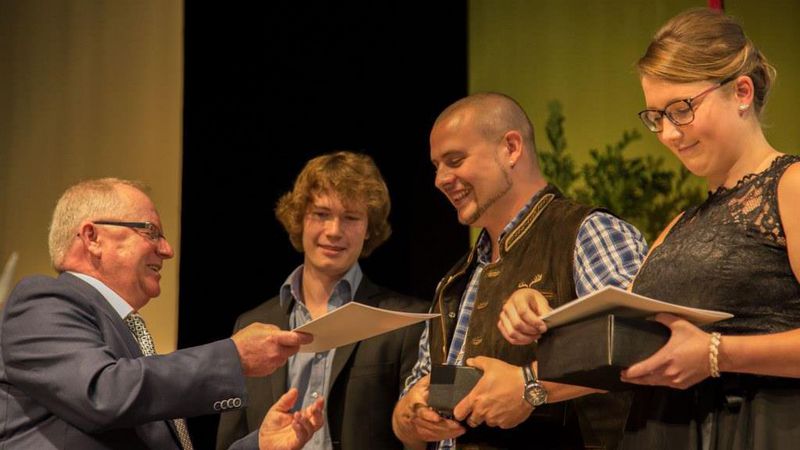 csm_17 20 schulschluss sozialpreis web_fd289c3a43