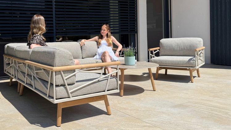 Modern, flexibel, modular: Die SOLENA Lounge von ZEBRA vereint Purismus und Extravaganz in perfekter Balance. Bild: ZEBRA Group GmbH.