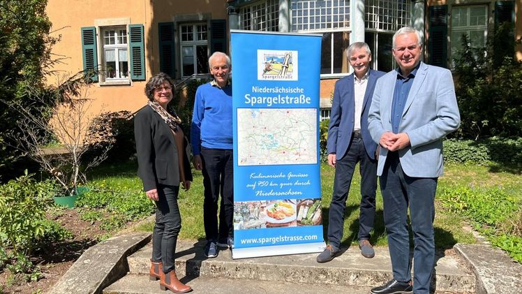 Vorstandswahlen beim Verein Niedersächsische Spargelstraße. Bild: Niedersächsische Spargelstraße.