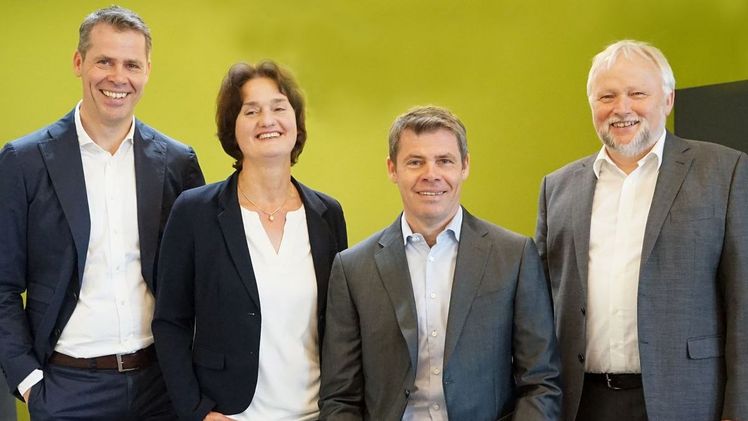 v.l.: Per Klemm, Dr. Andrea Dohm, Nils Klemm und Dr. Ulrich Sander. Bild: Selecta one.