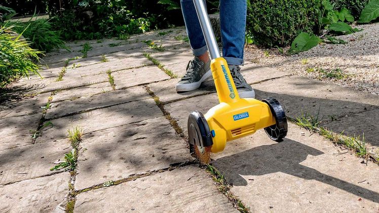 GLORIA präsentiert die neue WeedBrush li-on mit BOSCH 18 V Akku Power. Bild: GLORIA.